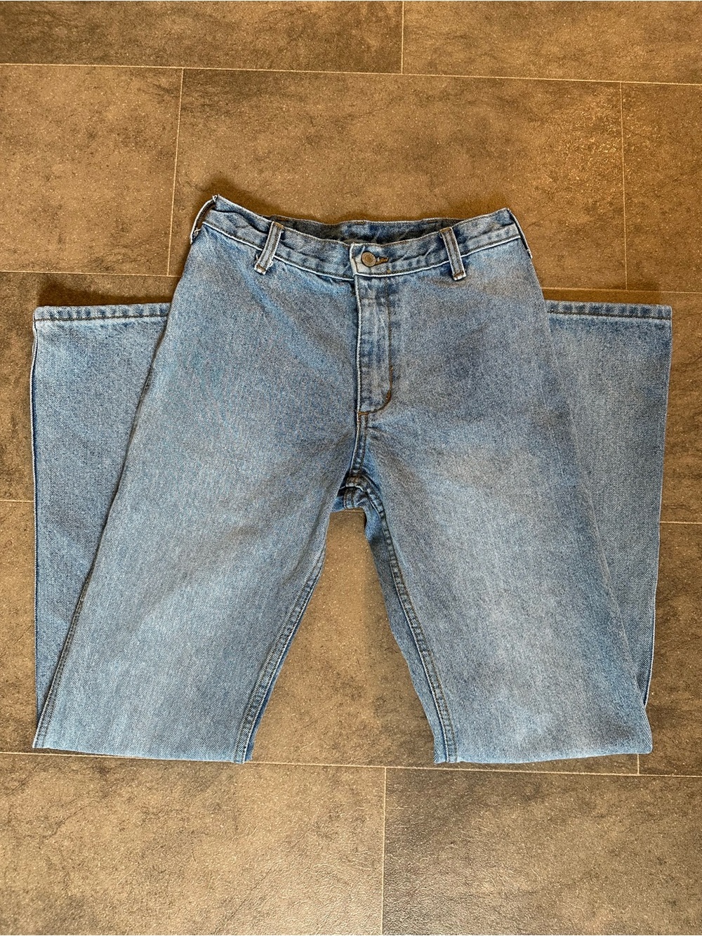 Straight Leg Women’s Jeans - Light Blue Wash